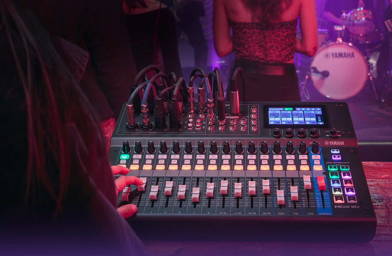 Yamaha mgx series analog console