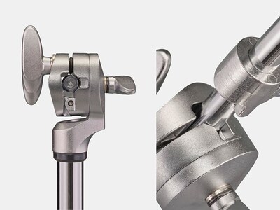 Enlarged image showing the structure and details of the mounting section of a hinged tilter clamp