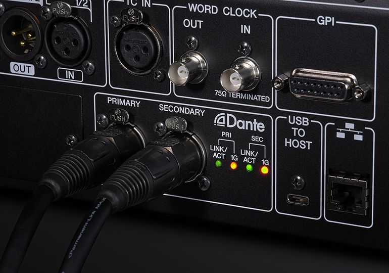 DM7 Series - Features - Mixers - Professional Audio - Products 