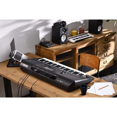 Yamaha Arranger Workstation PSR-SX720+ on a desk