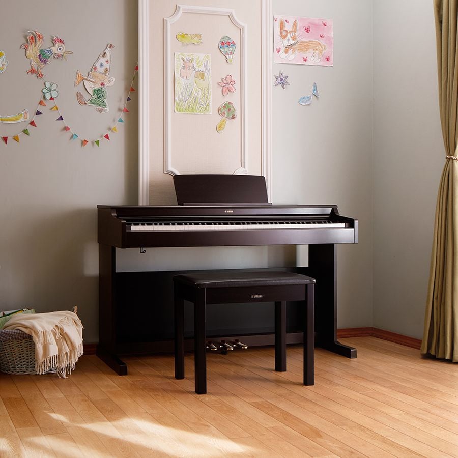 Piano numérique Yamaha Arius YDP165WH