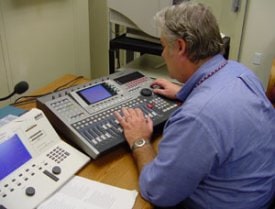 SONIC Innovations' Bob Ghent and AW4416