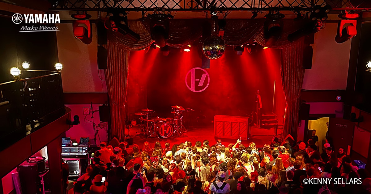 Small Is Beautiful - Yamaha DM7-EX Tours Clubs With Twenty One