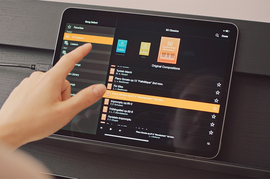 RICH VARIETY OF BUILT-IN SONGS, AND INTUITIVE OPERATION WITH SMART PIANIST APP