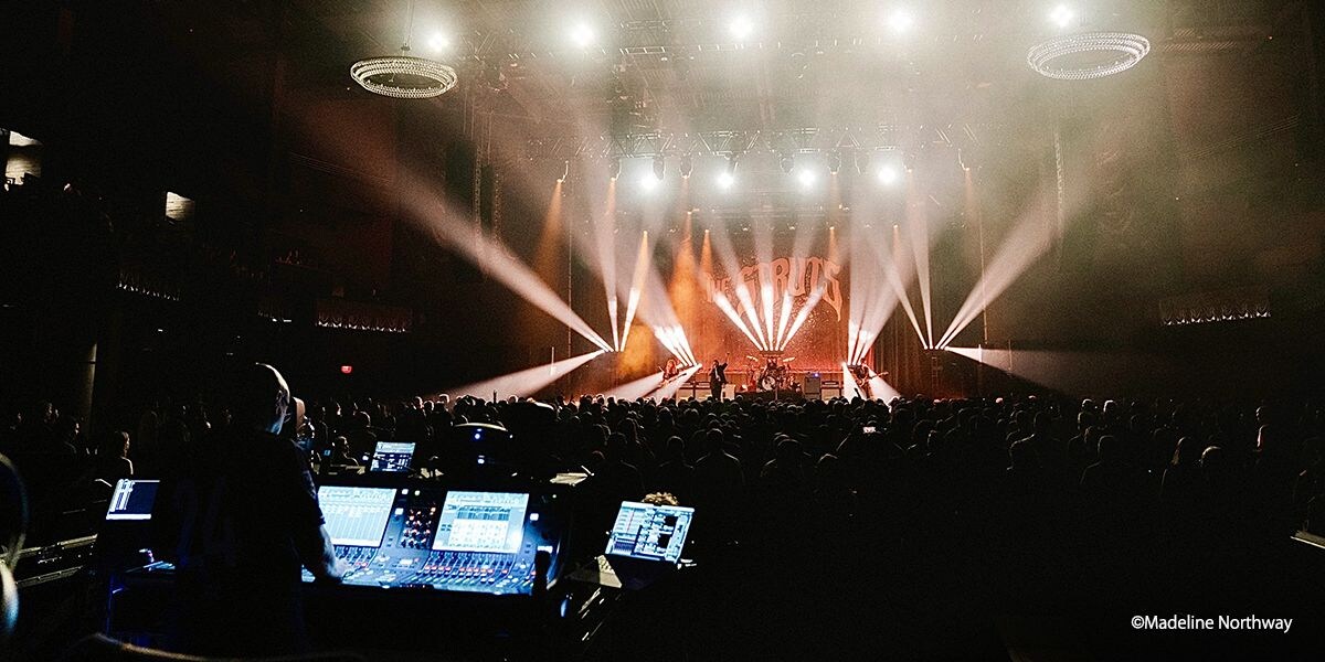 The Struts’ electrifying live show stage and crowd, featuring Yamaha RIVAGE PM5 console on the foreground
